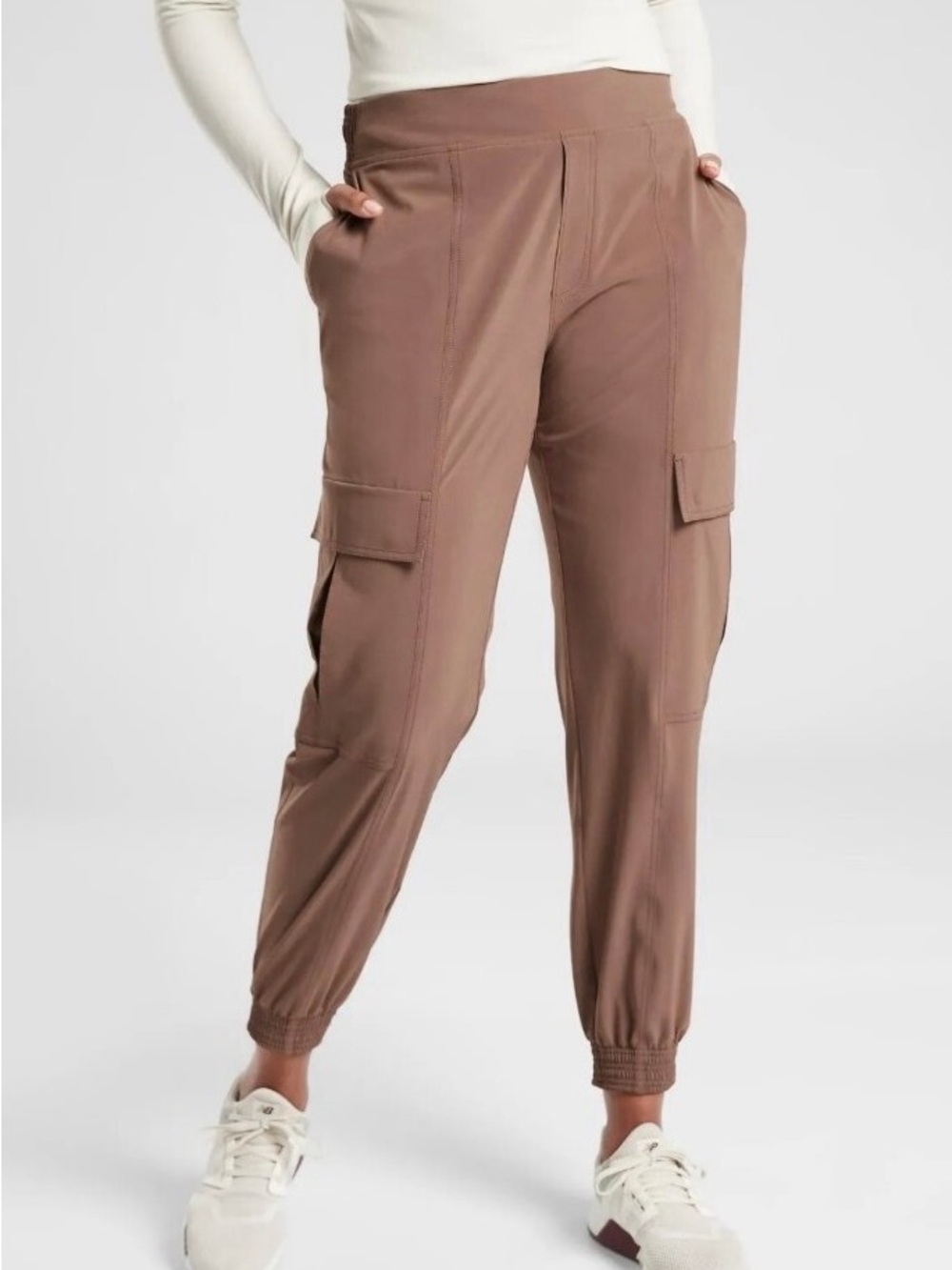 Athleta Chelsea Utility Cargo Jogger Pants Mineral Brown 4 Tall 4T